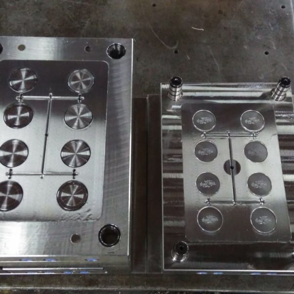 Molde de injeção plástica de tampas